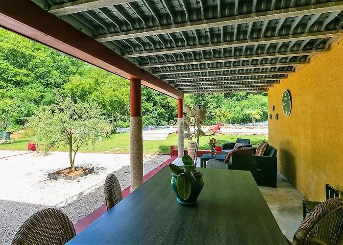 Ines فيلة سويلاك