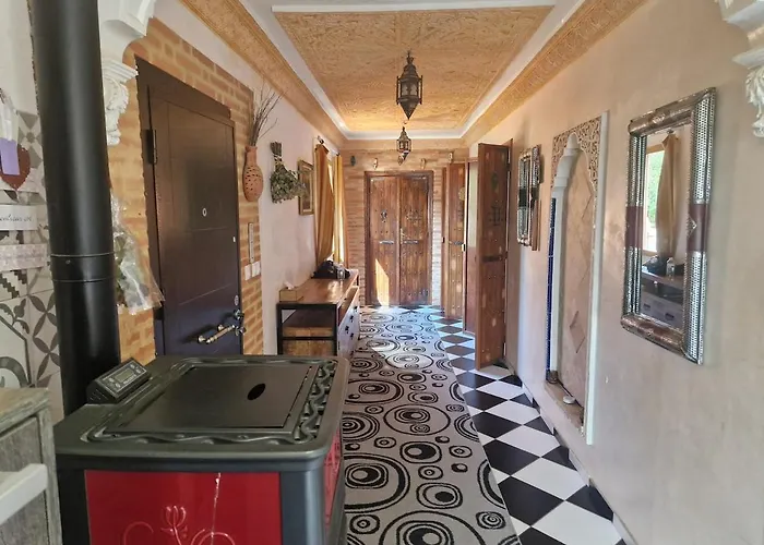 فيلة Ines سويلاك