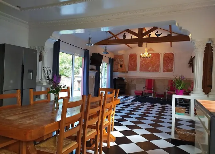 Ines וילה סווילאק